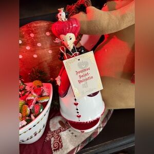 Red and White Queen of Hearts Figurine